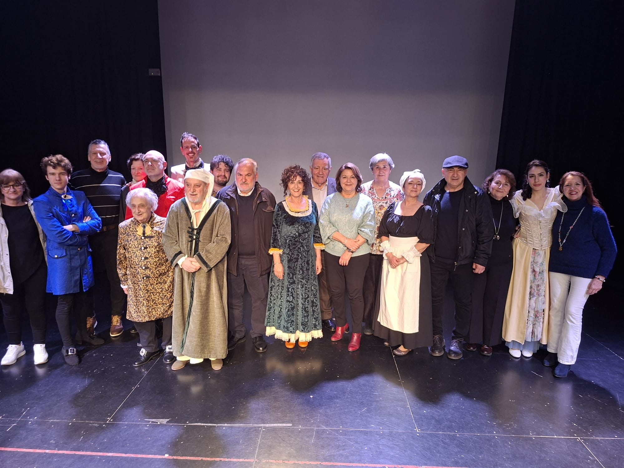 Éxito absoluto en Horche con el lleno total de ‘El enfermo imaginario’ de Molière